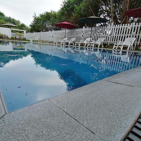 Ara Beach Resort Мірісса Екстер'єр фото