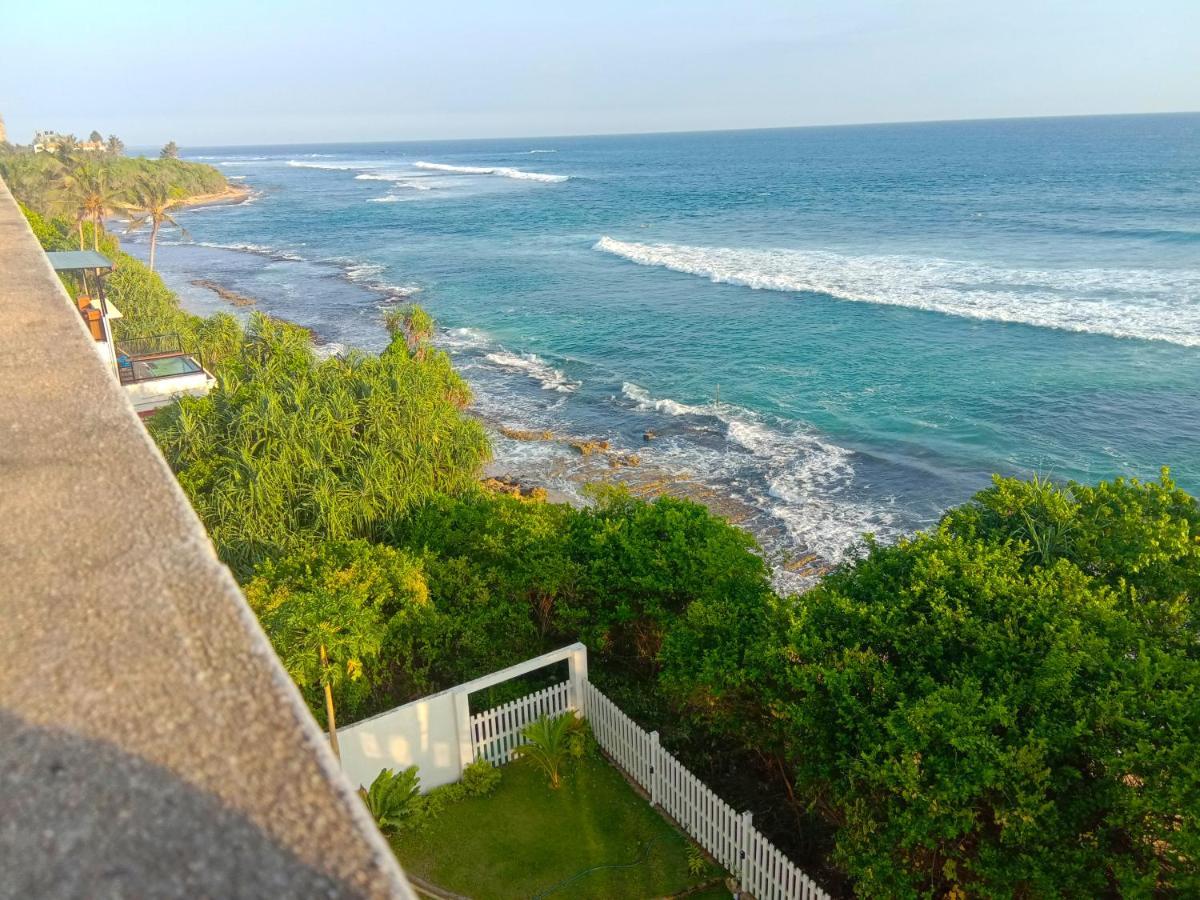 Ara Beach Resort Мірісса Екстер'єр фото