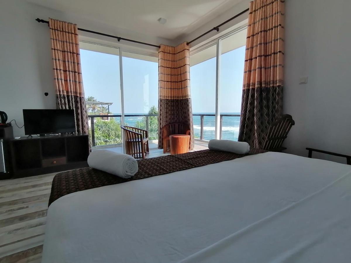 Ara Beach Resort Мірісса Екстер'єр фото