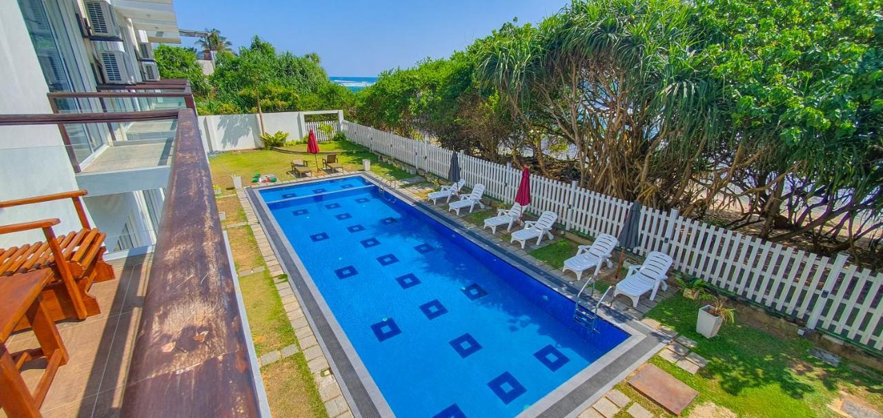 Ara Beach Resort Мірісса Екстер'єр фото