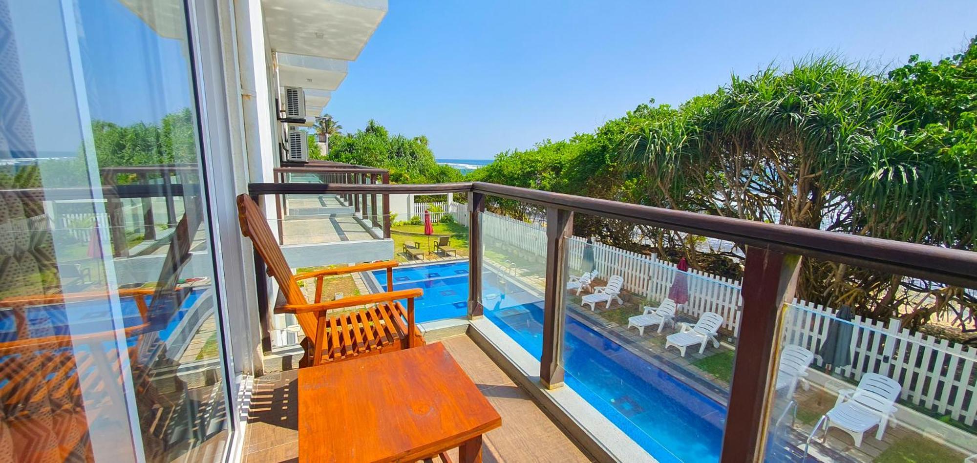 Ara Beach Resort Мірісса Екстер'єр фото